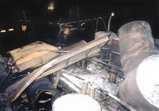 Explosion de fûts de bitumes à Tokaï-Mura, le 11 mars 1997. 