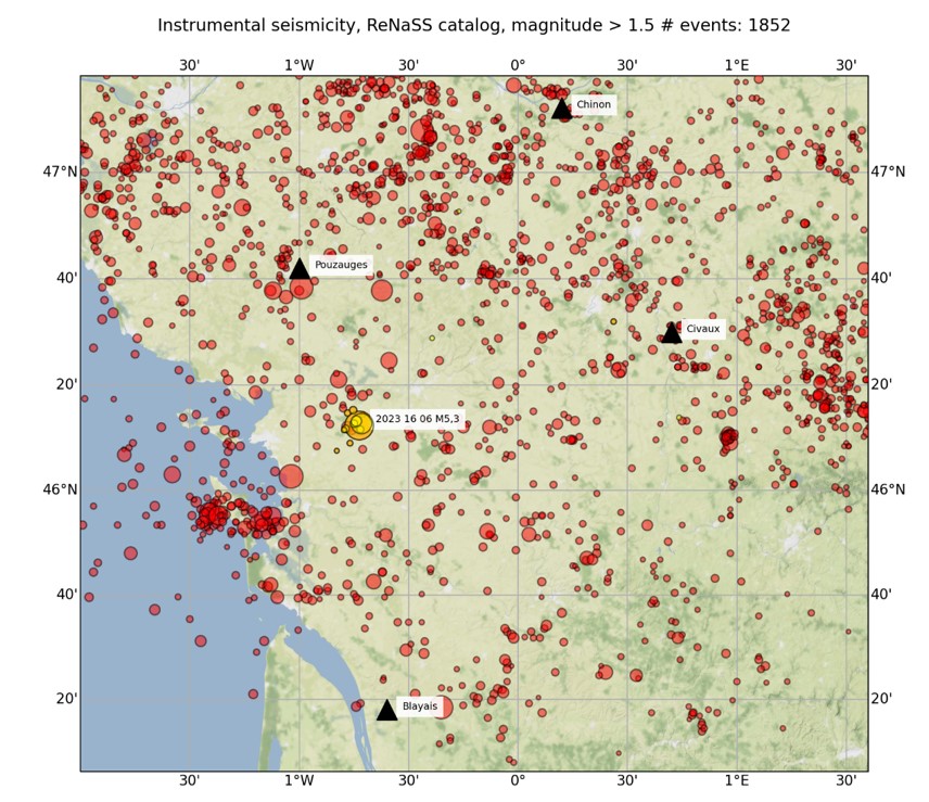 Figure 2. Distribution de la sismicité de magnitude locale supérieure à 1,5 répertoriée dans le catalogue Rénass en jaune les localisations des séismes de la séquence sismique initiée le 16 juin 2023.
