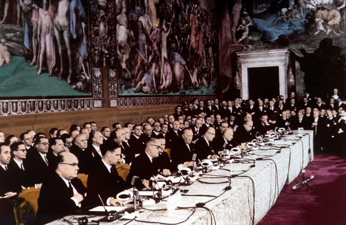 Signature du traité de Rome en mars 1957 (Source : Creative Commons)